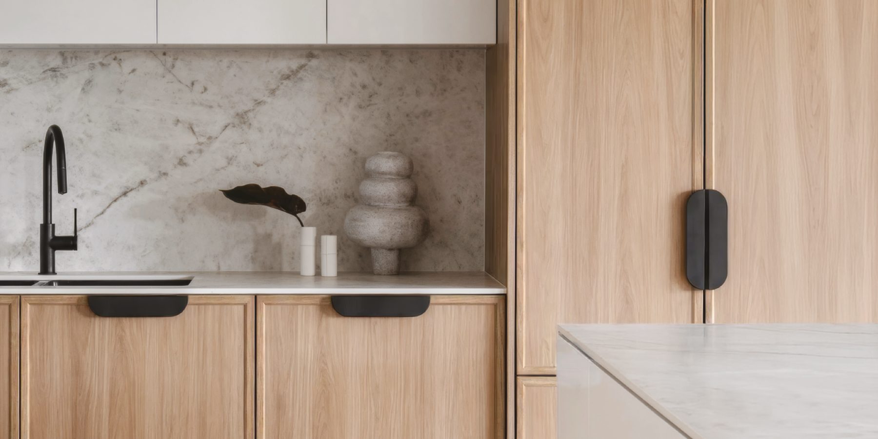 Kitchen cabinetry in the polytec Summit Door Design