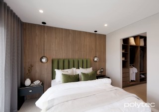 polytec MELAMINE - Wall panelling in Notaio Walnut Woodmatt.