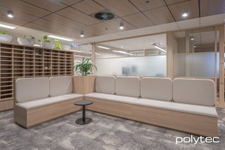 polytec COMMERCIAL & ARCHITECTURAL - Bench seating and shelving in Maison Oak Ravine.