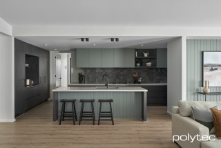 polytec KITCHEN - Doors and panels in Black Ply Woodmatt,  and Oasis Smooth, Wall lining and bar back in easyVJ100.