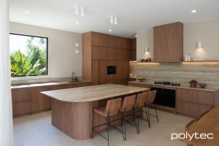 polytec KITCHEN - Doors and panels in Florentine Walnut Woodmatt.