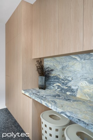 polytec LAUNDRY - Doors and panels in Blonde Oak Woodmatt.