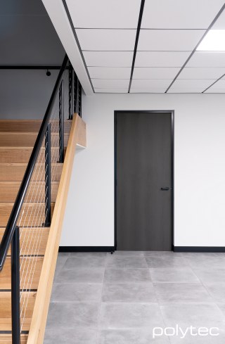 polytec COMMERCIAL & ARCHITECTURAL - Architectural doors in Empire Oak Woodmatt.