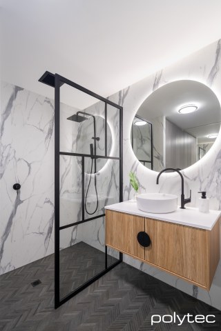 polytec BATHROOM - Vanity in Cove 25,  with Prime Oak Woodmatt, Wall lining in Calacutta Grey Smooth.