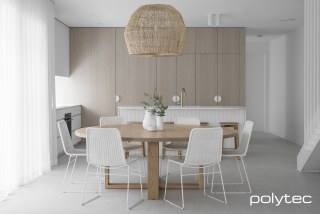 polytec KITCHEN - Doors and panels in Coastal Oak Woodmatt, Thermolaminated doors and panels in Cove 25.