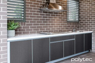 Polytec - ALFRESCO doors with Estella Oak Woodmatt.