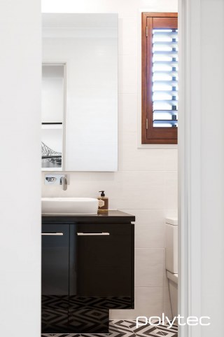 polytec BATHROOM - CREATEC vanity in Black Gloss.