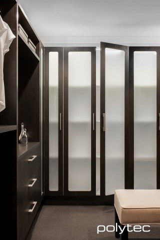 Polytec - Wardrobe in Black Wenge Ravine.