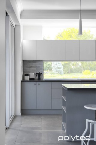Polytec - Melamine overhead cupboards in Classic White Sheen.
