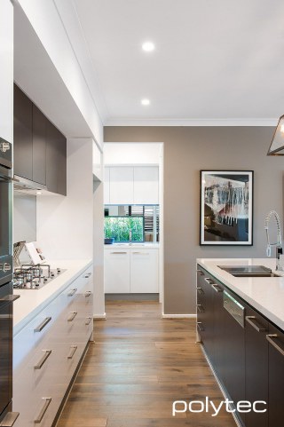 polytec KITCHEN - Melamine doors in Classic White Sheen,  and Black Wenge Matt.