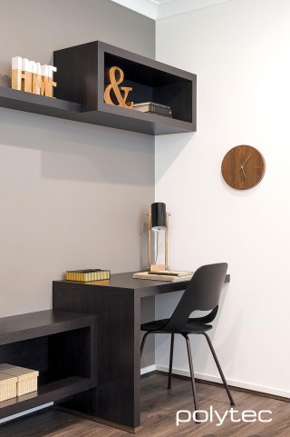 Polytec - LAMINATE desk in Black Wenge Matt.