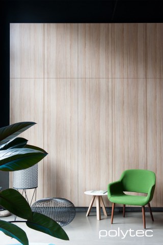 polytec COMMERCIAL & ARCHITECTURAL - Wall panels in Natural Oak Ravine.