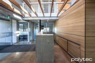 polytec COMMERCIAL & ARCHITECTURAL - Wall panels in Natural Oak Ravine.