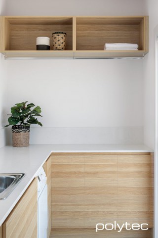 polytec LAUNDRY - Doors, panels and shelving in Natural Oak Ravine.