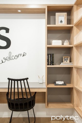 polytec STUDY & ENTERTAINMENT - Bookcase and Desk in Natural Oak Ravine.