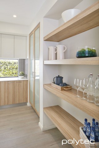 polytec KITCHEN - Shelving, base and pantry doors in Natural Oak Ravine, Melamine overhead cupboard doors in Classic White Matt.