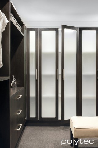 polytec WARDROBE - Wardrobe in Black Wenge Ravine.