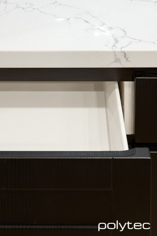 Polytec - THERMOLAMINATED doors and Black Natura.