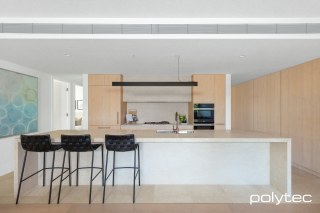 polytec KITCHEN - Doors and panels in Nordic Oak Woodmatt.