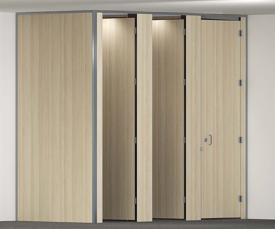 Full Height - Unisex - Ceiling Braced