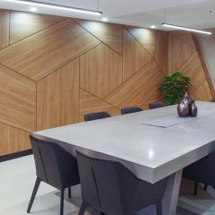 Bella Build & Design Boardroom